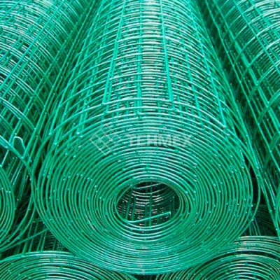  Сетка сварная оцинкованная в ПВХ в рулонах 50x50x1.6 мм ТУ 1275-001-83942716-10